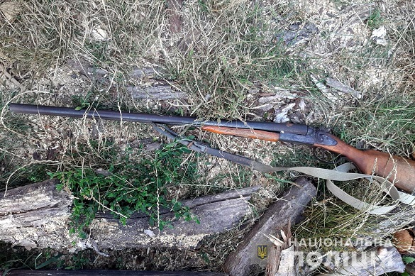 Вирішили конфлікт дуеллю: на Черкащині двоє чоловіків стріляли одне в одного