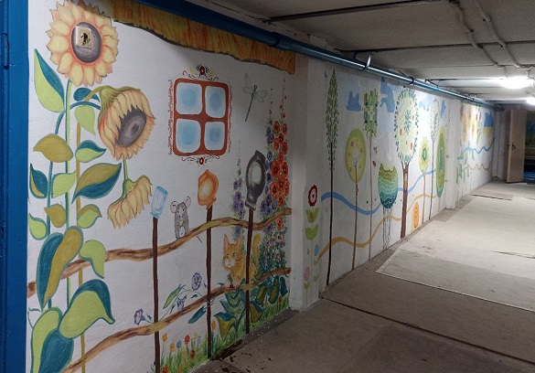 Студенти та школярі розписали стіни укриття в Черкасах (ФОТО)