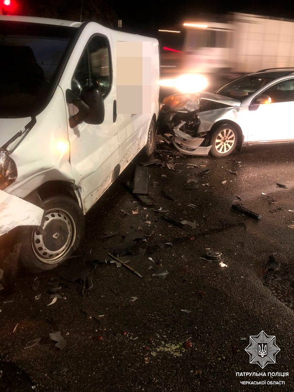 Аварія через алкоголь: в Черкасах зіштовхнулися два автомобілі (ФОТО)