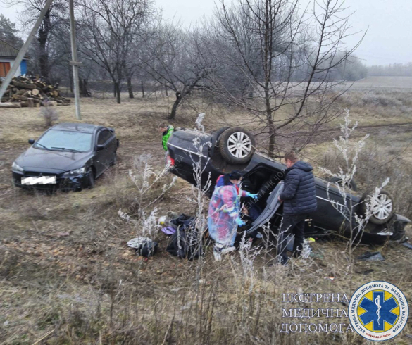 Водія та пасажира викинуло з авто: на Смілянщині сталося дві аварії