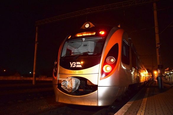 До Черкас із Києва вперше приїхав швидкісний поїзд (ФОТО)