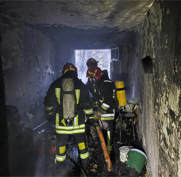 У Черкасах евакуювали 7 осіб під час гасіння пожежі в житловому будинку
