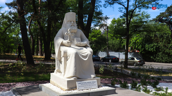 У Черкасах відкрили пам’ятний знак на честь відомого архієпископа (ФОТО)