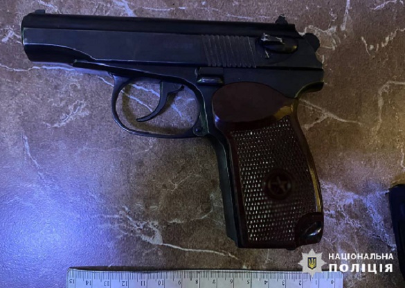 На Звенигородщині чоловік зберігав вдома арсенал зброї (ФОТО)