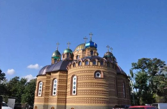 Храм московської парафії у парку Хіміків першим у Черкасах перейшов до ПЦУ: хто став його керівником