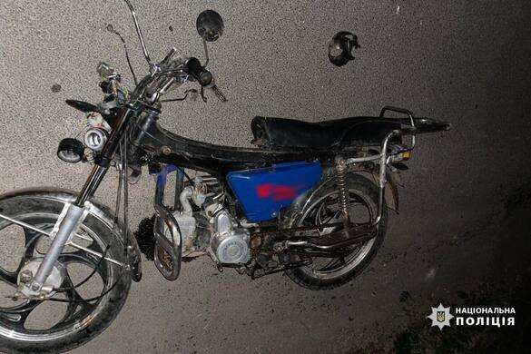 На Черкащині п'яний мотоцикліст в'їхав в автівку