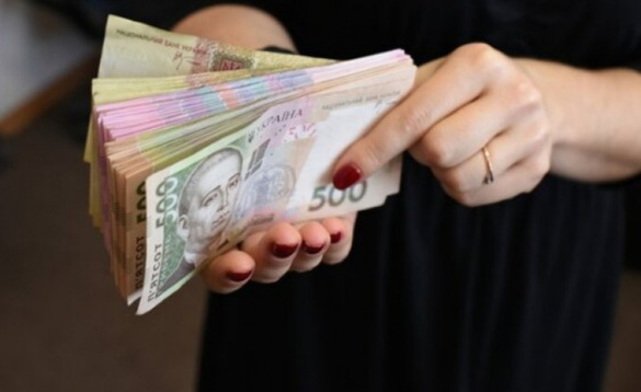 На Черкащині жінка виманювала гроші під виглядом допомоги від ООН