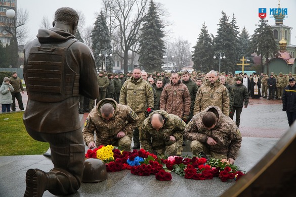 У Черкасах вшанували пам’ять оборонців Донецького аеропорту