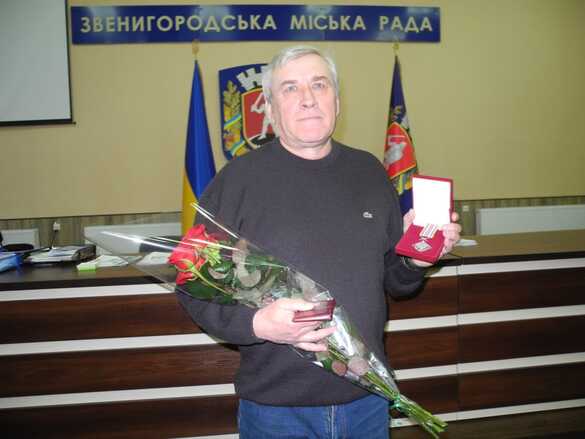 На Звенигородщині педагог отримав медаль від РНБО