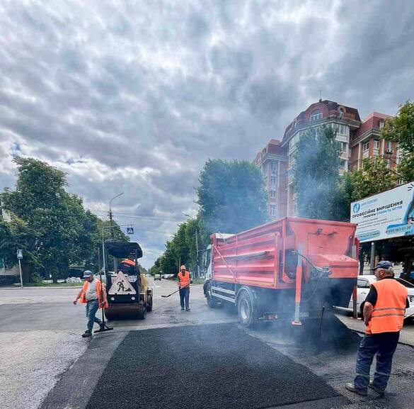 Черкаських водіїв попереджають про проведення ремонтних робіт на ділянці дороги в центрі міста 