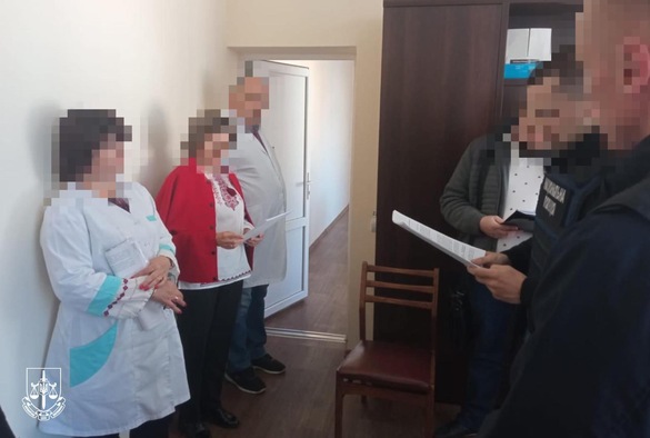 На Черкащині лікар ВЛК та члени МСЕК надали фейкову інвалідність сину посадовця
