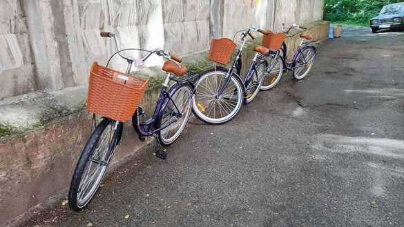 У Кам'янці соцпрацівники отримали нові велосипеди