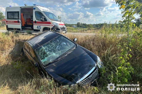 На Чигиринщині автомобіль з'їхав у кювет