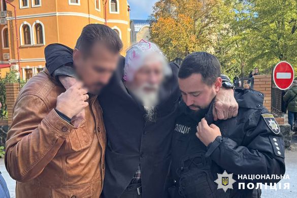 Поліція відкрила кримінальне провадження на активістів МП через хуліганські дії на території та всередині собору в Черкасах