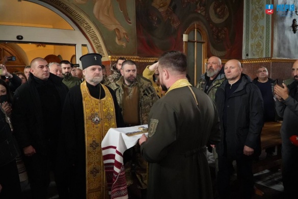 У Свято-Михайлівському соборі в Черкасах, де відбулася сутичка між вірянами, молитва зазвучала українською мовою