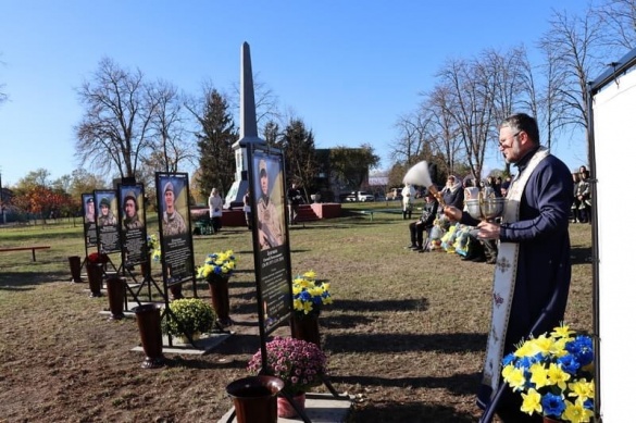 На Черкащині відкрили Алею пам'яті загиблих воїнів 