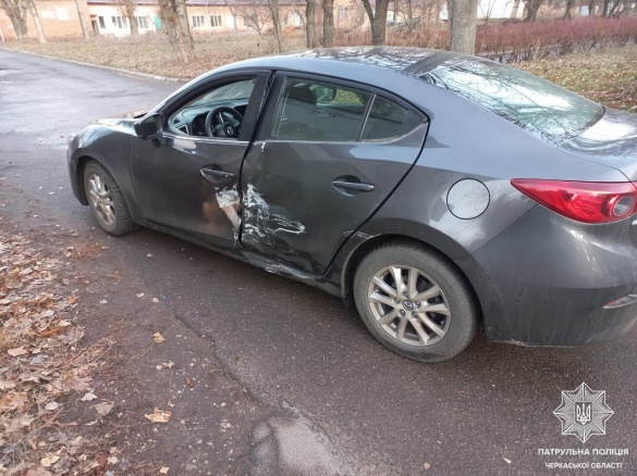 У Черкасах водій скоїв ДТП, покинув машину та втік