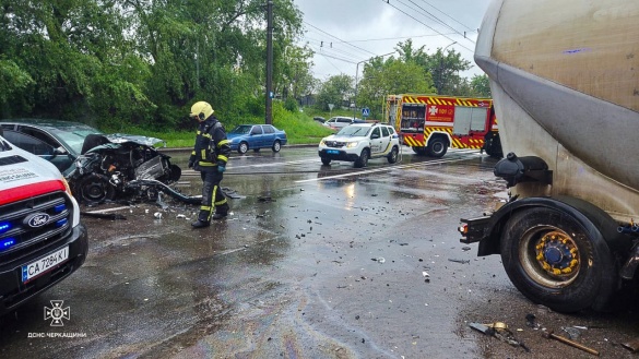 У Черкасах внаслідок аварії постраждало п’ятеро людей, серед них – дитина