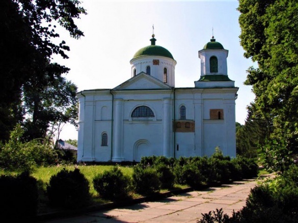 У Каневі освятили собор, де прощалися з Тарасом Шевченком