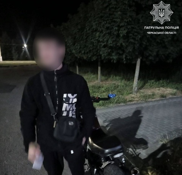 У Черкасах виявили мотоцикліста без посвідчення, який був 