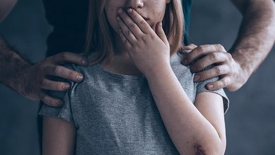 На Черкащині чоловік зґвалтував свою малолітню доньку та її подругу