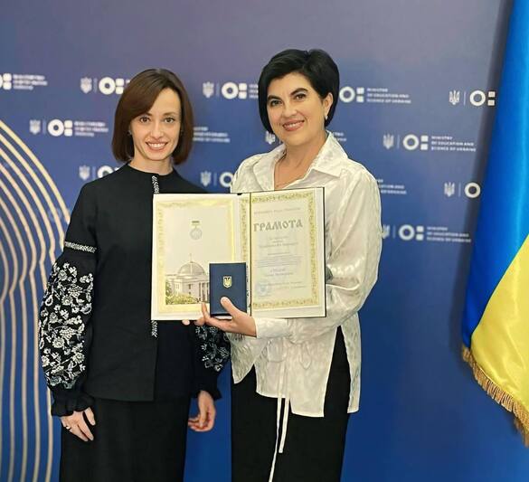Учителька зі Сміли увійшла до трійки кращих педагогів України