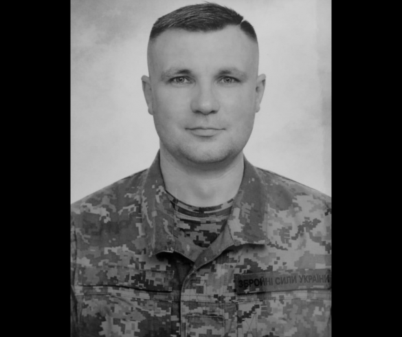 Загинув у бою на Донеччині: у Черкасах прощалися із військовим