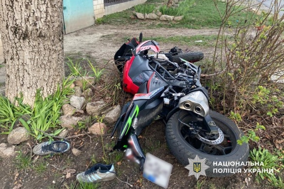 В Умані в ДТП із мікроавтобусом тяжко травмувався 15-річний мотоцикліст