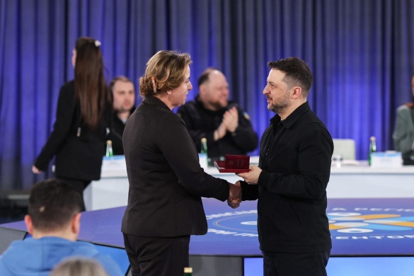 Зеленський нагородив очільницю однієї з громад Черкащини орденом