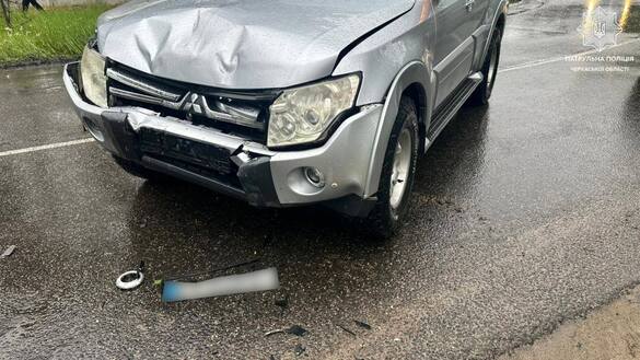 У Черкасах між двома автівками сталося лобове зіткнення